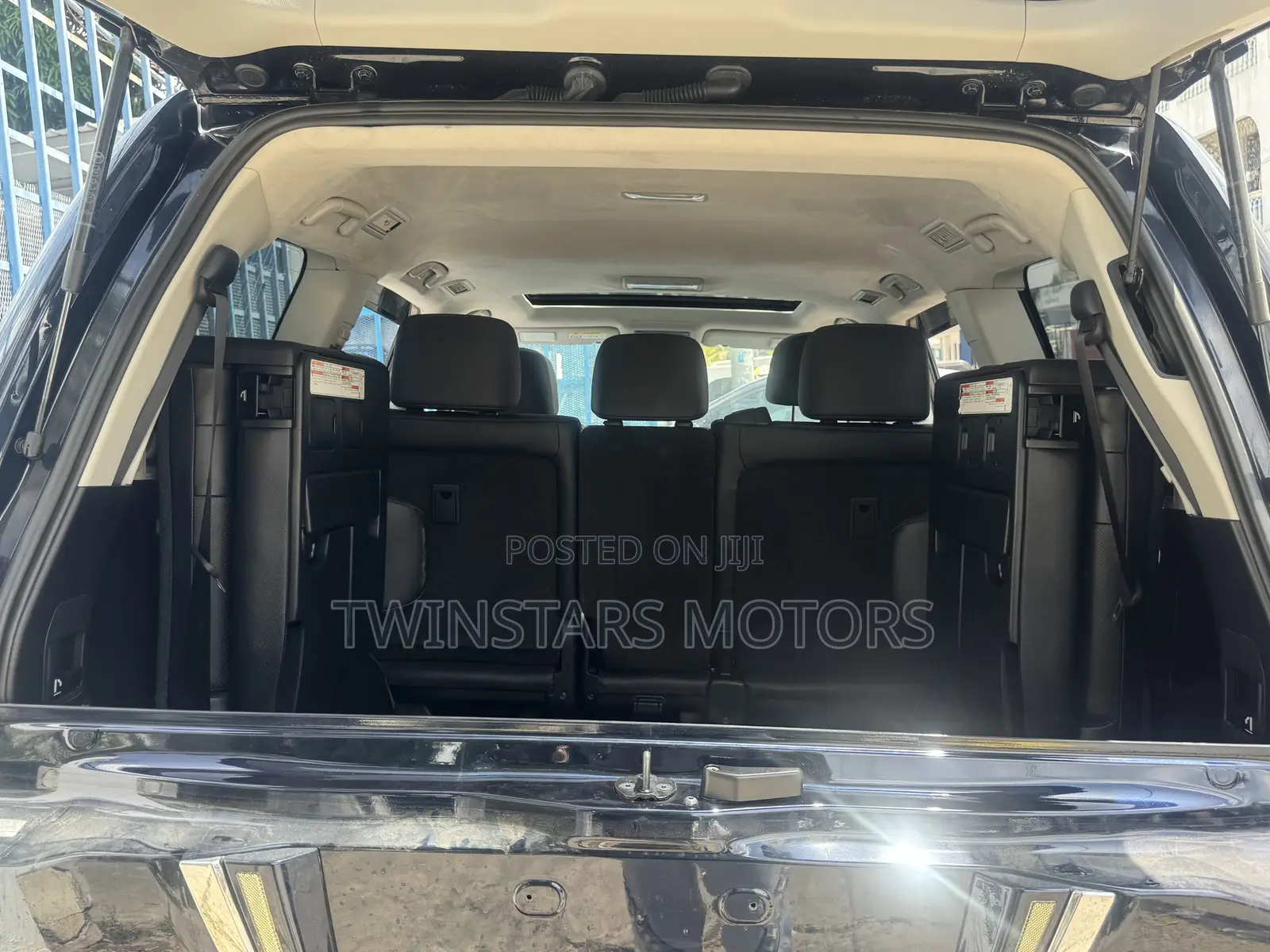 Toyota Land Cruiser 4.5 V8 VXR 2018 Blue