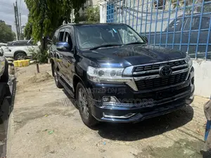 Toyota Land Cruiser 4.5 V8 VXR 2018 Blue