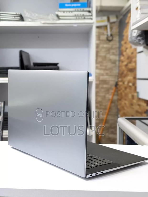 Laptop Dell Precision 5550 64GB Intel Core I9 SSD 512GB - thumbnail 2