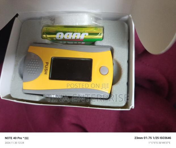 Pulse Oximeter. - thumbnail 2
