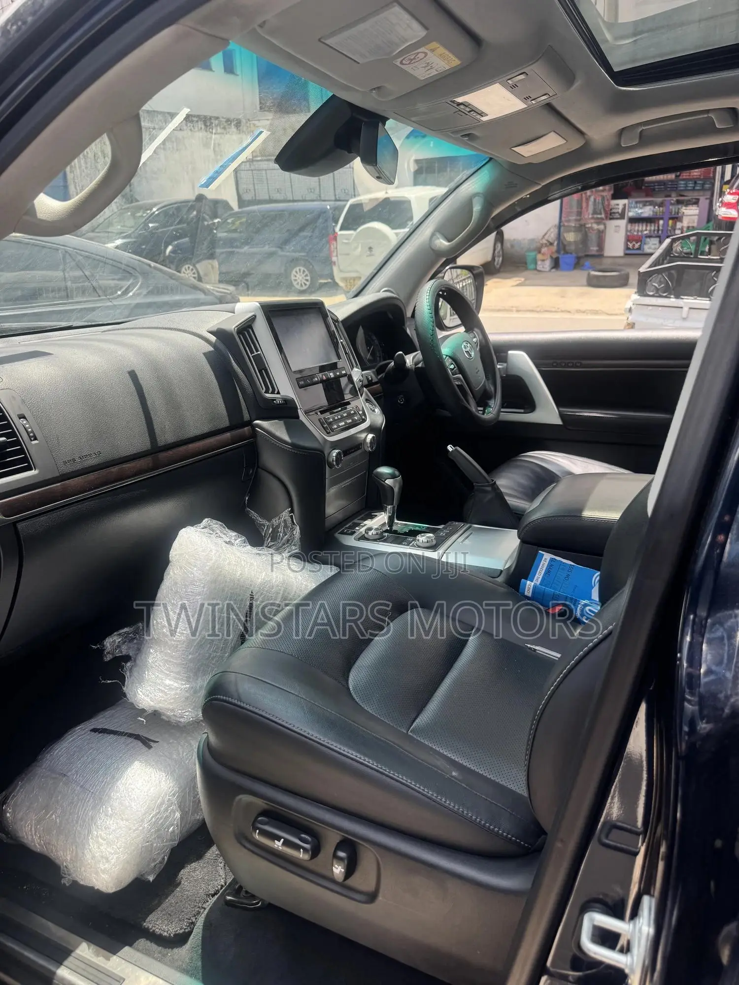 Toyota Land Cruiser 4.5 V8 VXR 2018 Blue