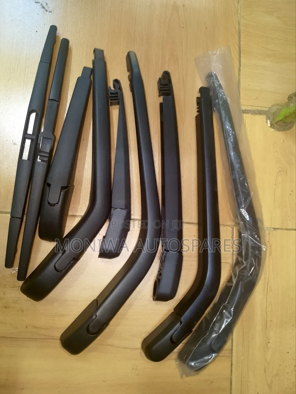 Rear Wipers Complete All Vehicles Assorted