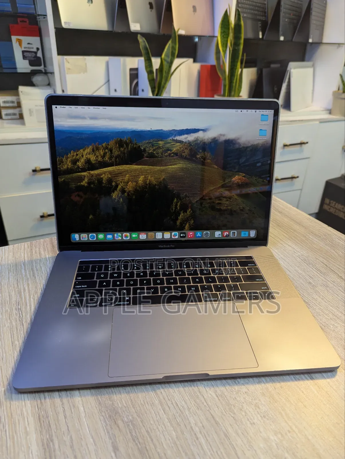 Laptop Apple MacBook 2019 16GB Intel Core i9 SSD 512GB