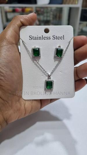 Emerald Green Necklace - main view