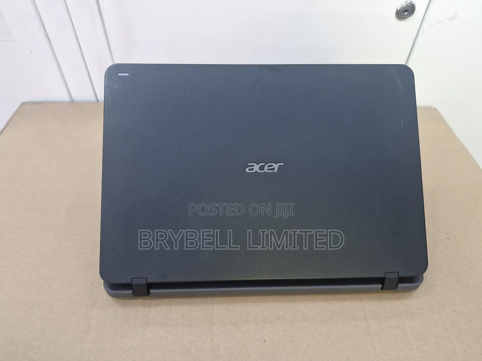 Laptop Acer TravelMate B 4GB Intel Celeron HDD 60GB