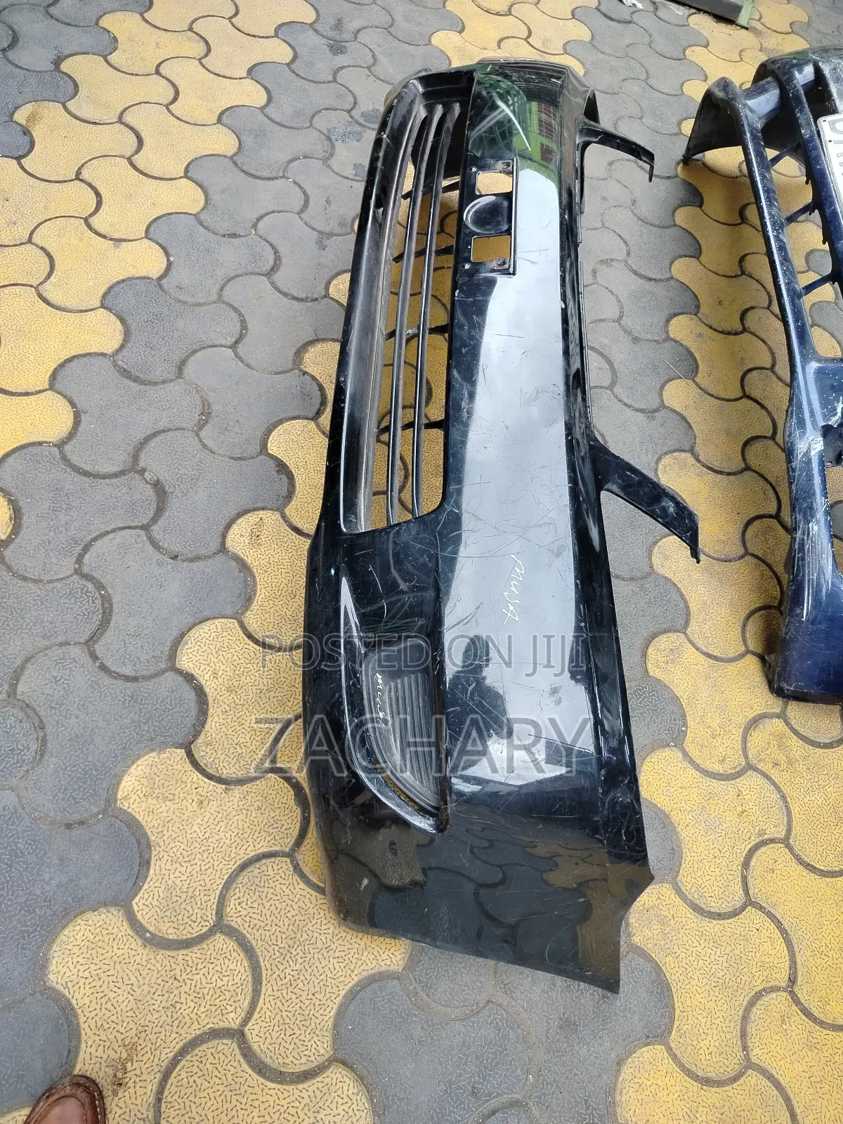 Front Bumper Nze 2005