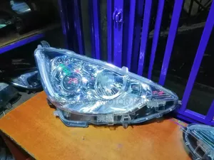 Toyota Aqua 2012 Non Xenon Headlamp, Clean Ex Japan