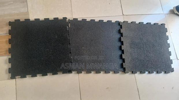 Gym Rubber Matt 15mm(50×50)Cm