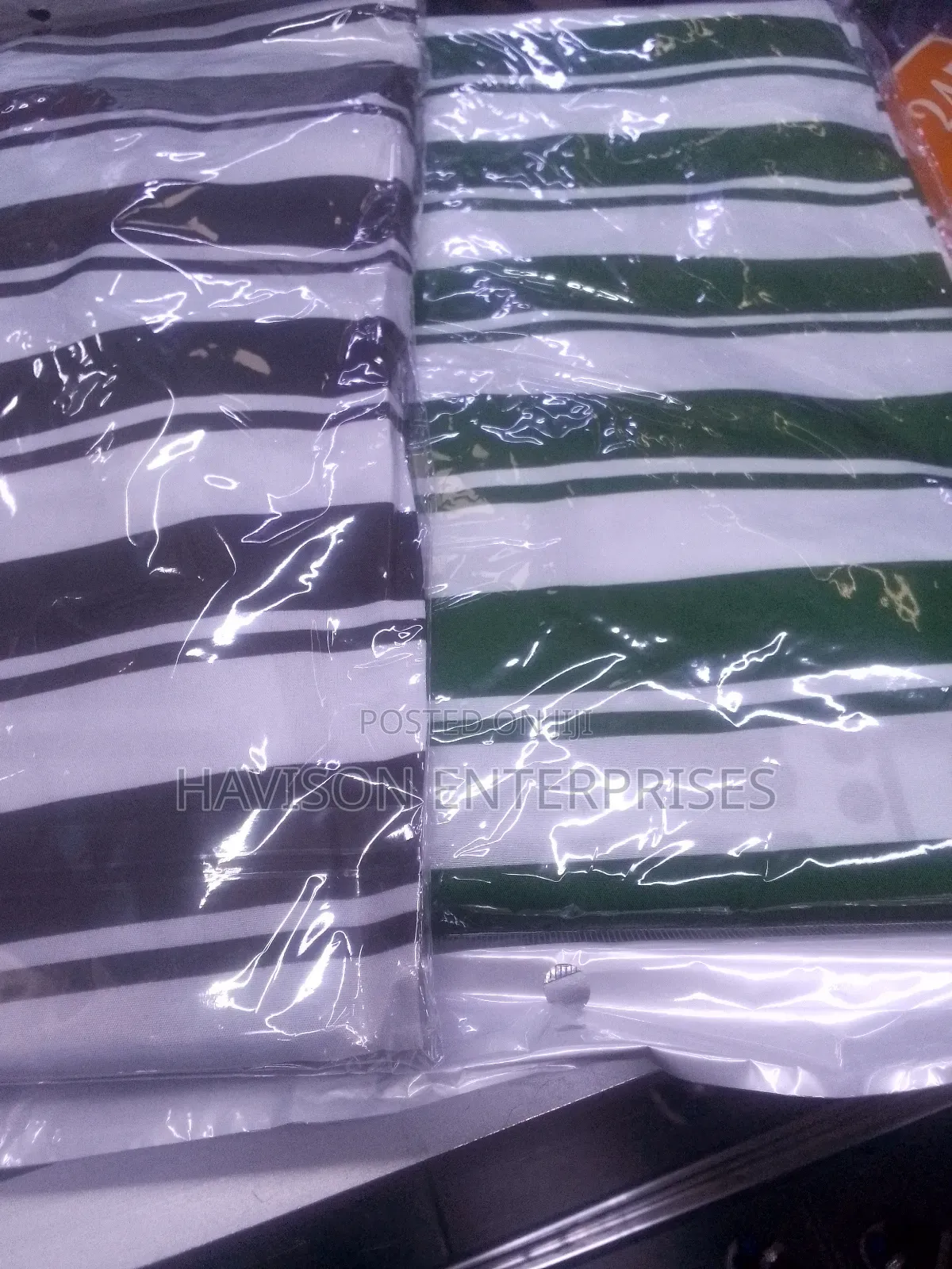 Quality Mixed Colours Drappers