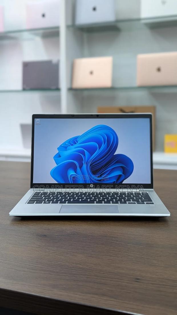 Laptop HP 8GB AMD Ryzen 5 SSD 256GB - main view