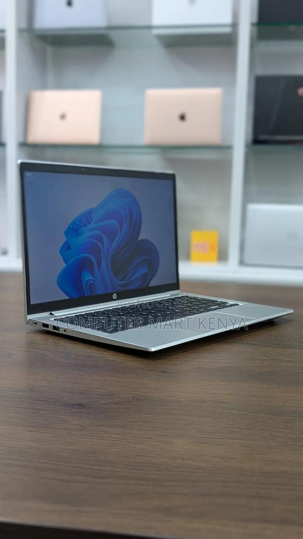 Laptop HP 8GB AMD Ryzen 5 SSD 256GB - thumbnail 3