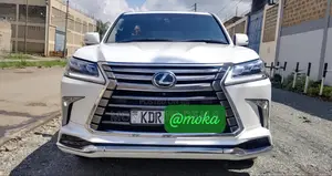 Lexus LX 570 AWD 2017 White