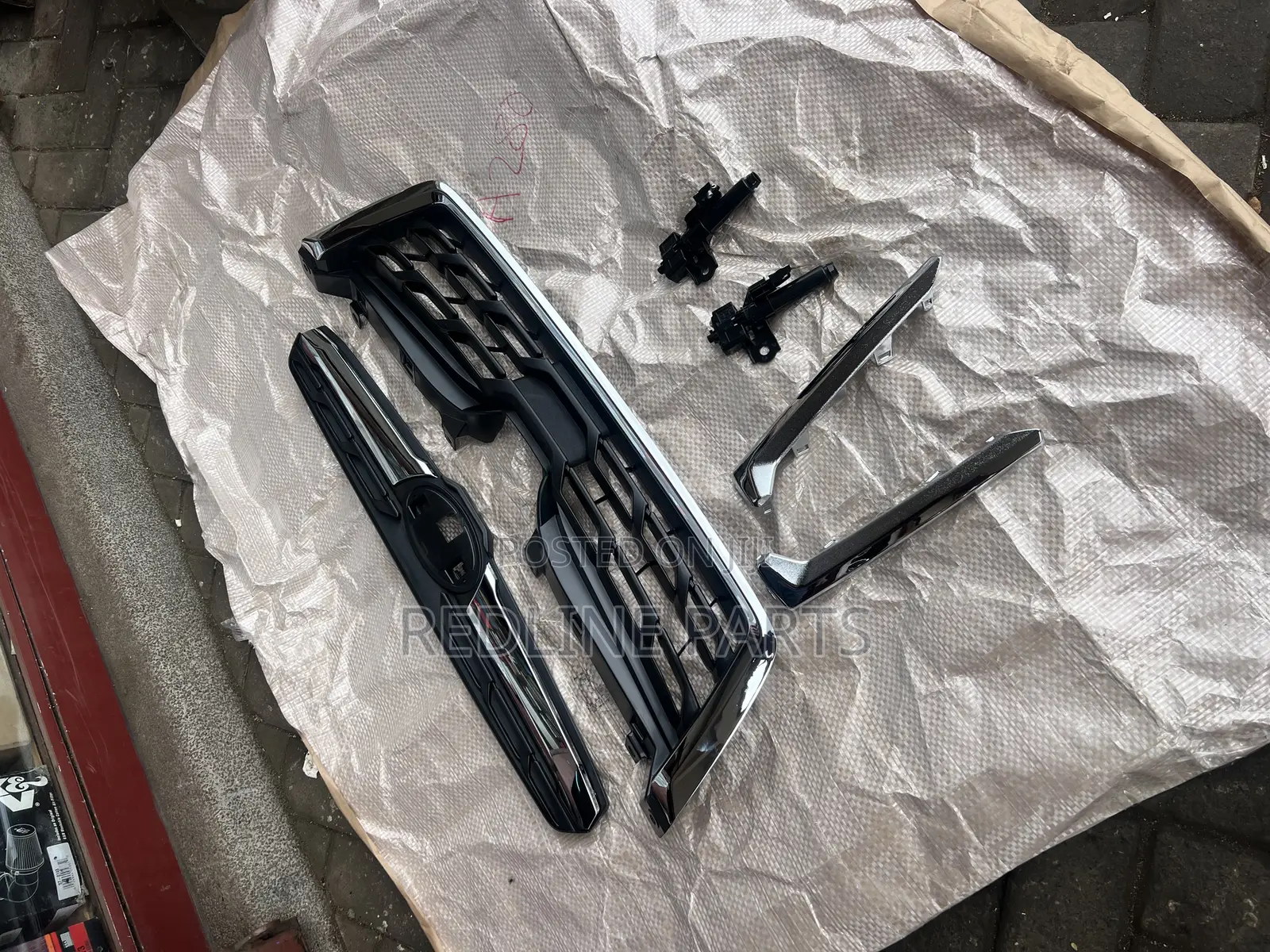 Subaru Forester Sj5/SJG Front Bumper Grill