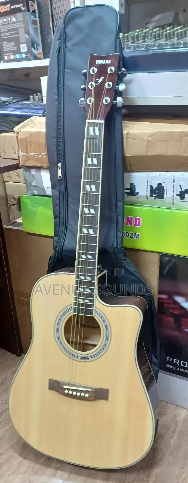 Yamaha Semi Acoustic Guitar With Bag