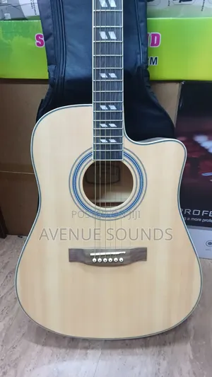 Yamaha Semi Acoustic Guitar With Bag
