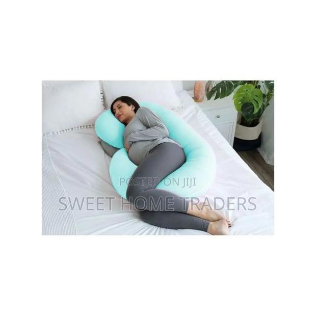 C Shape Pregnancy Pillow - main view