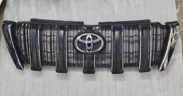J150 Toyota Prado Grill