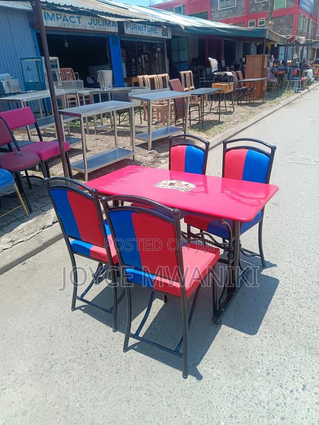 Restaurant Balls Set, Red and Blue - main view