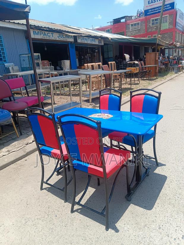 Restaurant Balls Set, With Blue Table  - thumbnail 2