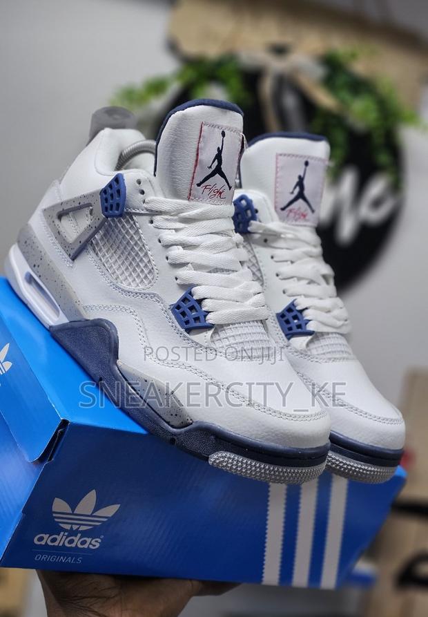 Air Jordan 4 - thumbnail 7