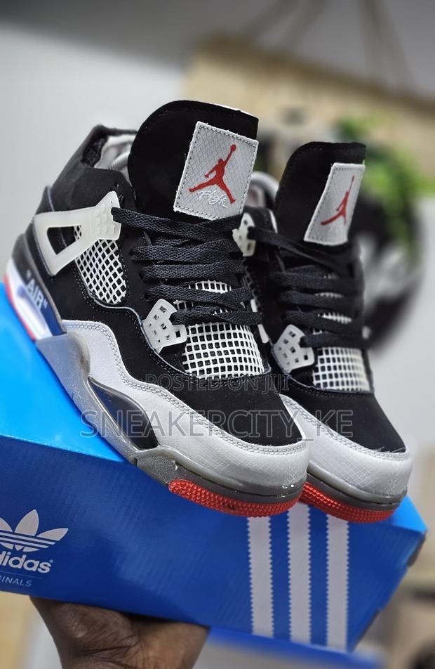 Air Jordan 4 - thumbnail 3