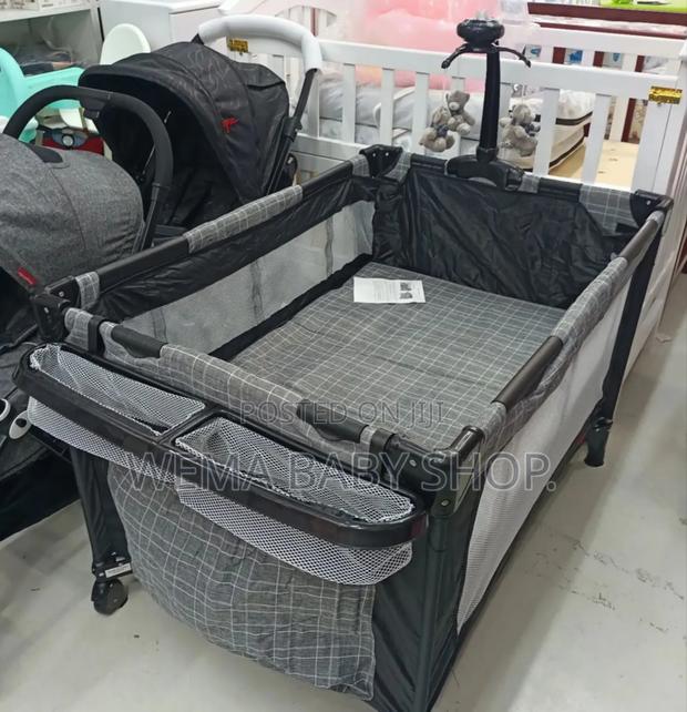 Portable/Foldable Baby Playpen/Crib - thumbnail 3