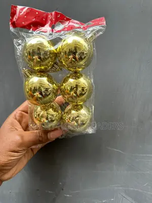 6 Piece Christmas Balls Gold