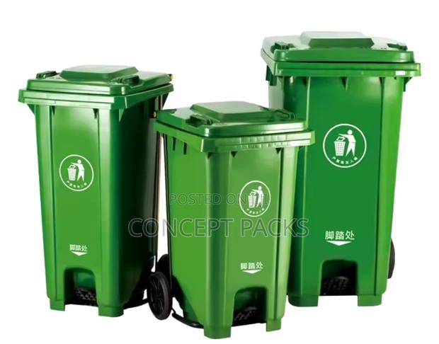 Outdoor 100l Garbage Bin Green Plastic Trash Bin Wheeled - main view