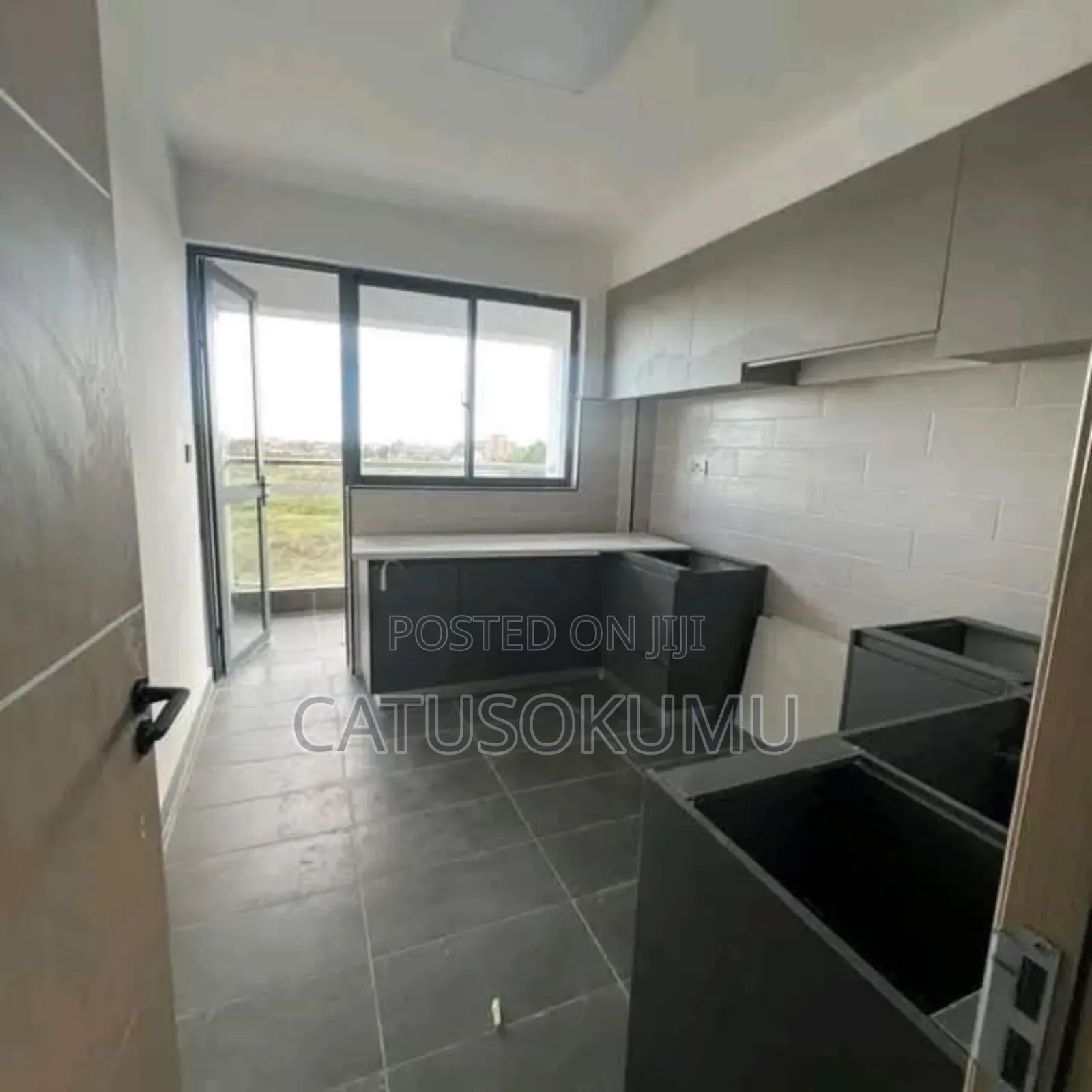 3bdrm Apartment in Viraj Area for sale