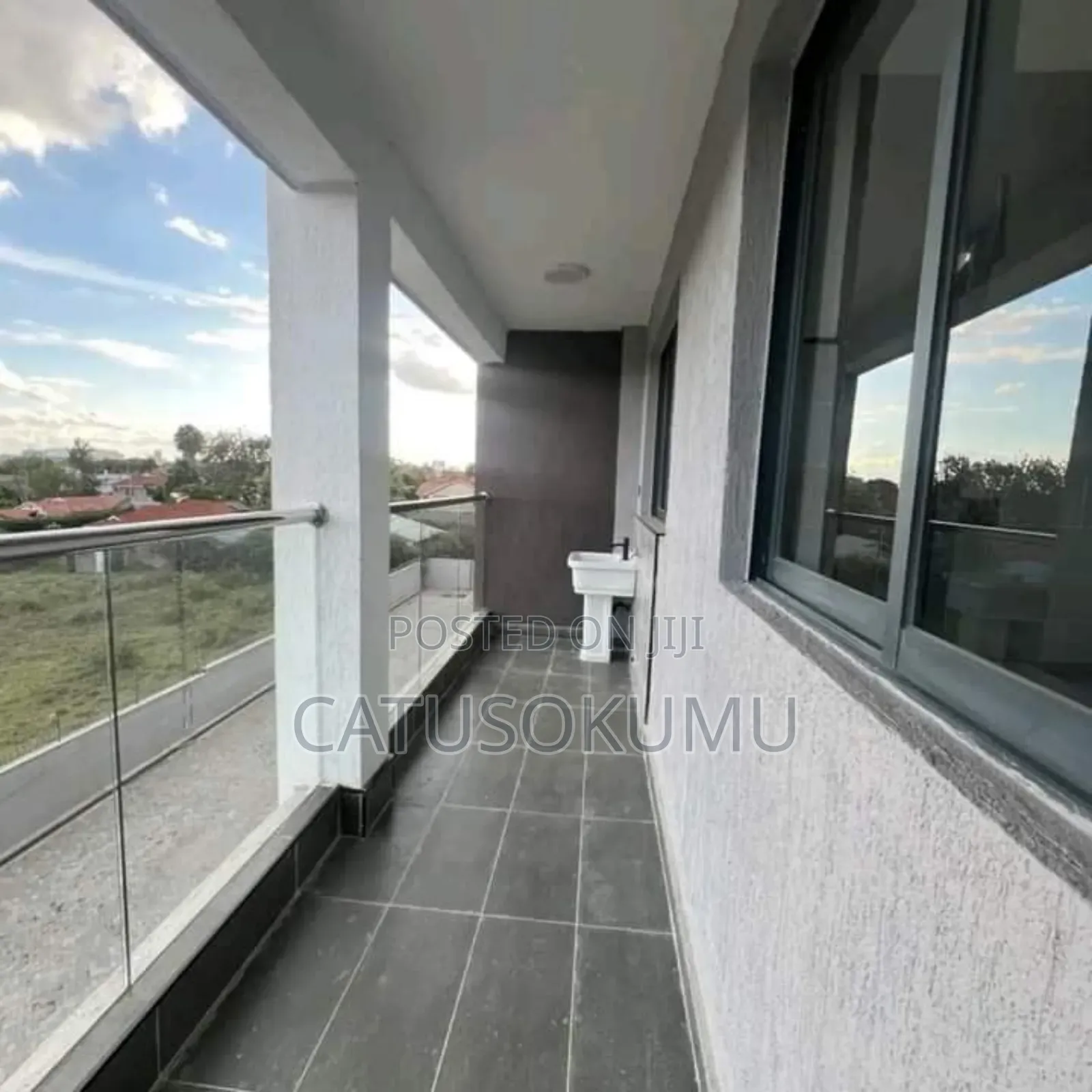 3bdrm Apartment in Viraj Area for sale