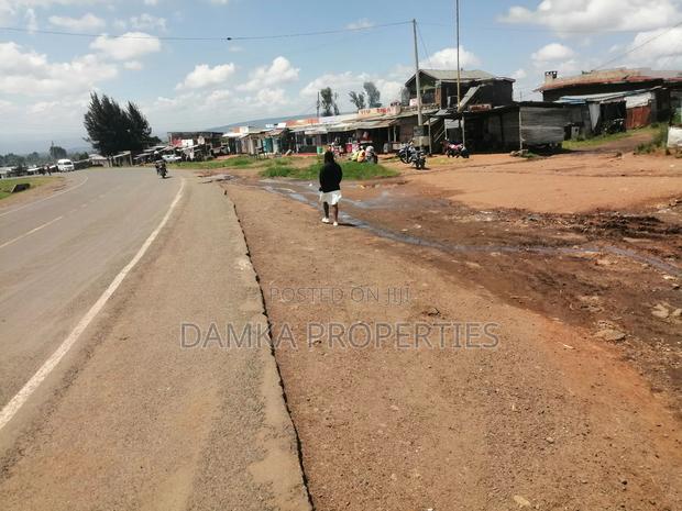 50*100 Plot for Sale Touching Tarmac at Lanet - thumbnail 2