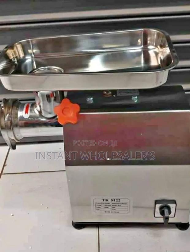 M-22 Commercial Meat Mincer