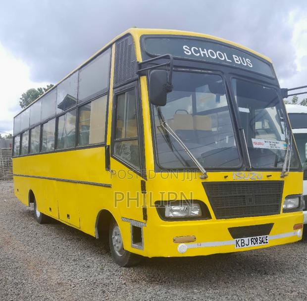 Isuzu FRR 2009 Yellow