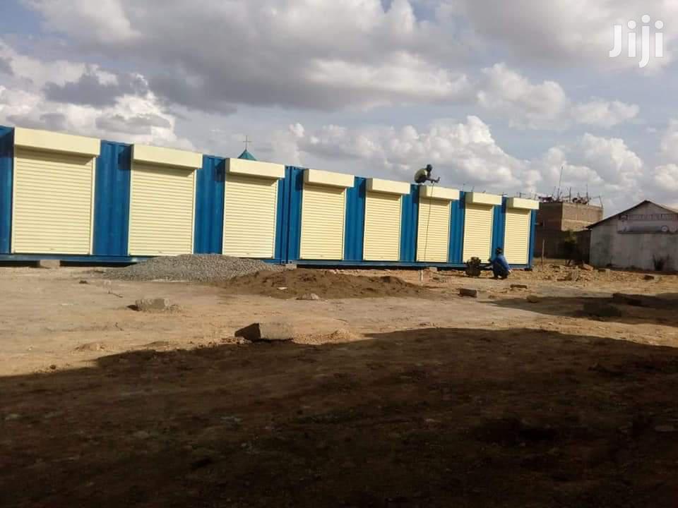 Container Stalls