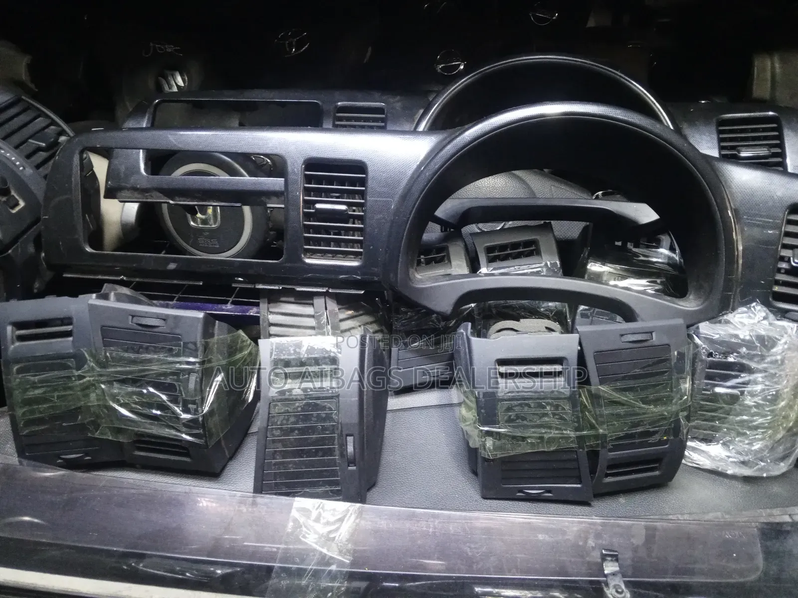 Toyota Mark X Dashboard Air Control Ventrators.