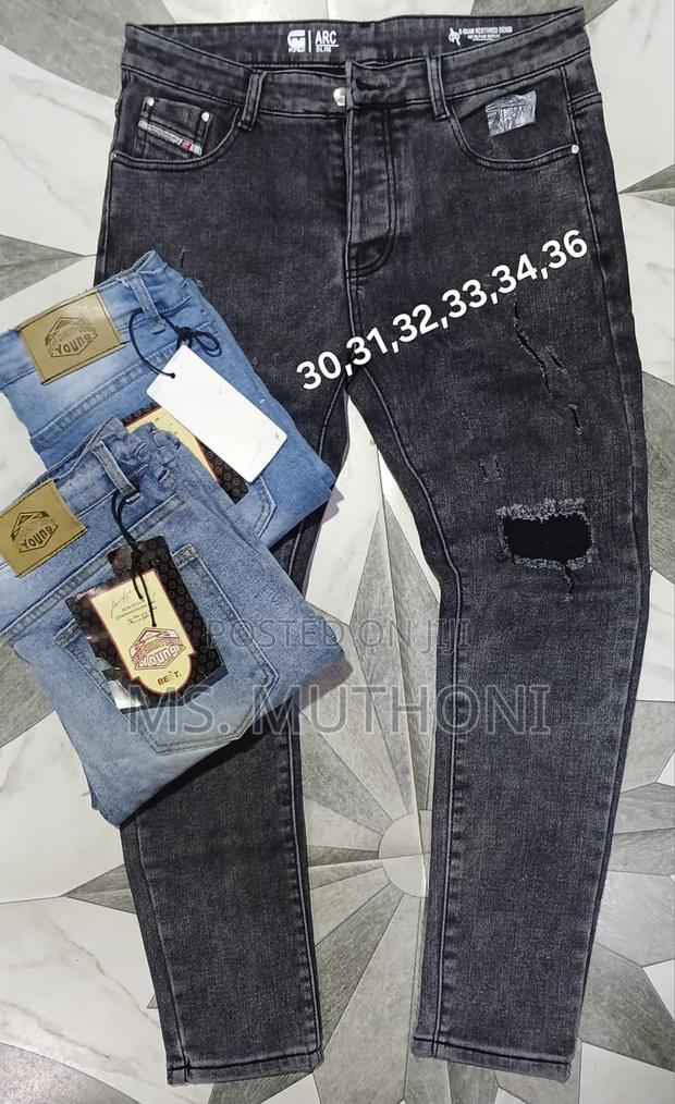 Adult Men Ragged Jeans in Stock Size 30-36