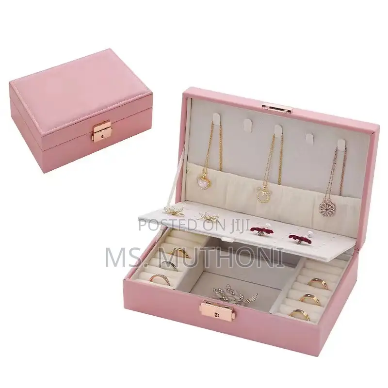 *Exquisite Large Capacity Travel Jewelry Organizer*