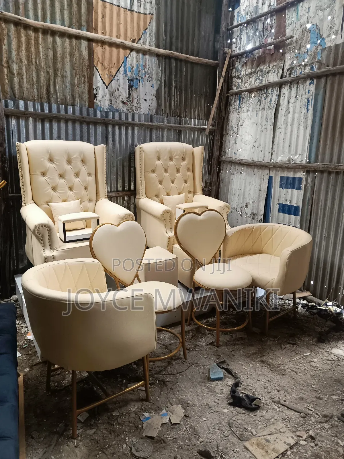 Pedicure Set and 4 Manicure Seats., 