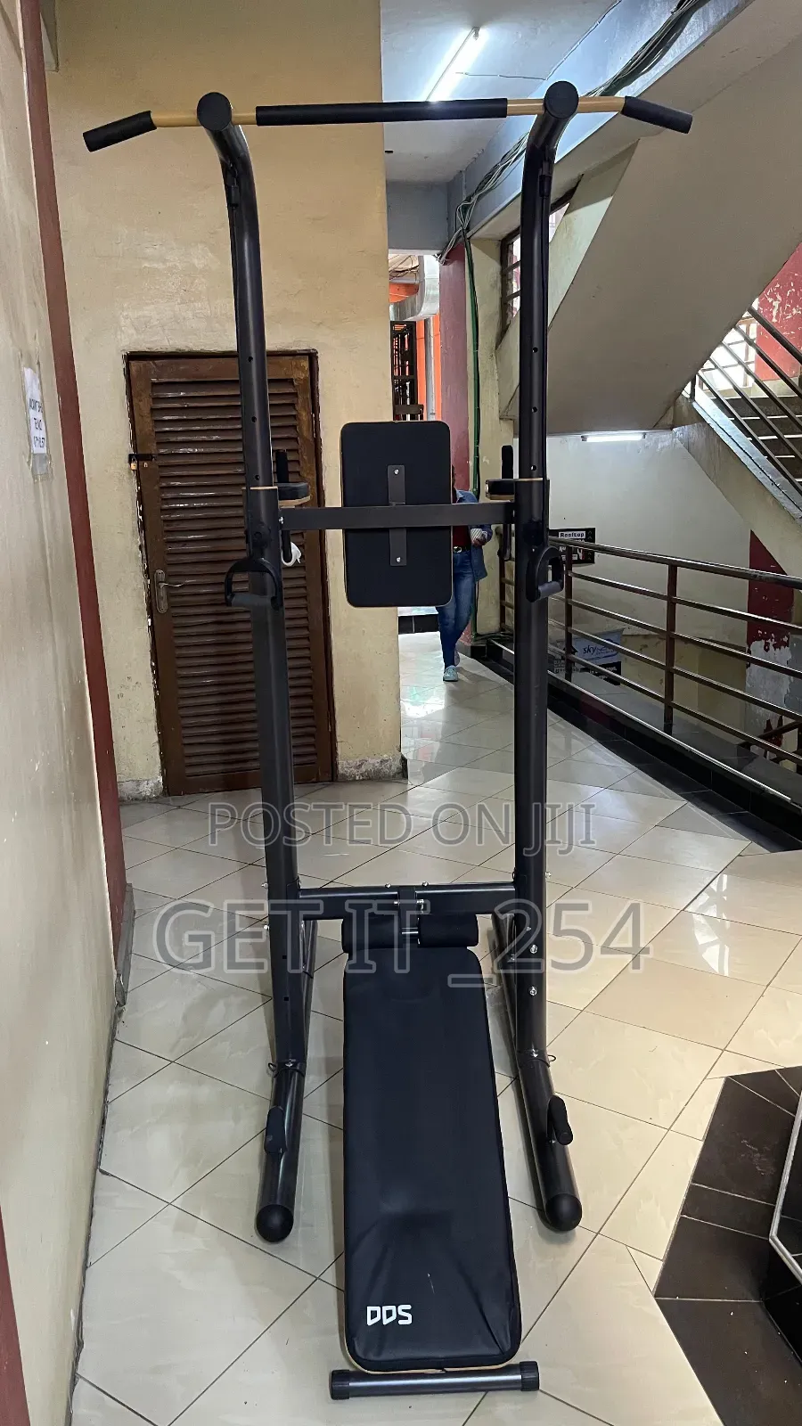 Chin Dip Power Tower With Bench