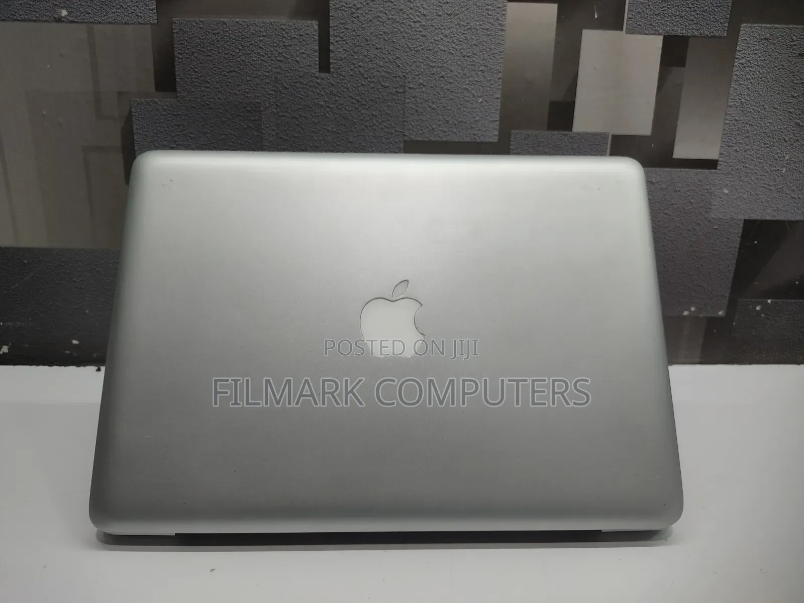 Laptop Apple MacBook Pro 8GB Intel Core I7 SSD 256GB