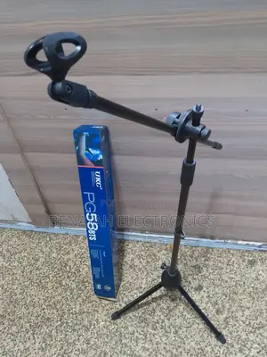Portable Microphone Stand With Adjustable Knobs