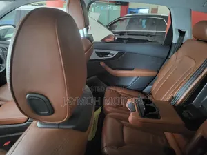 Audi Q7 2018 White