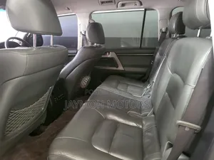 Toyota Land Cruiser 2010 Black