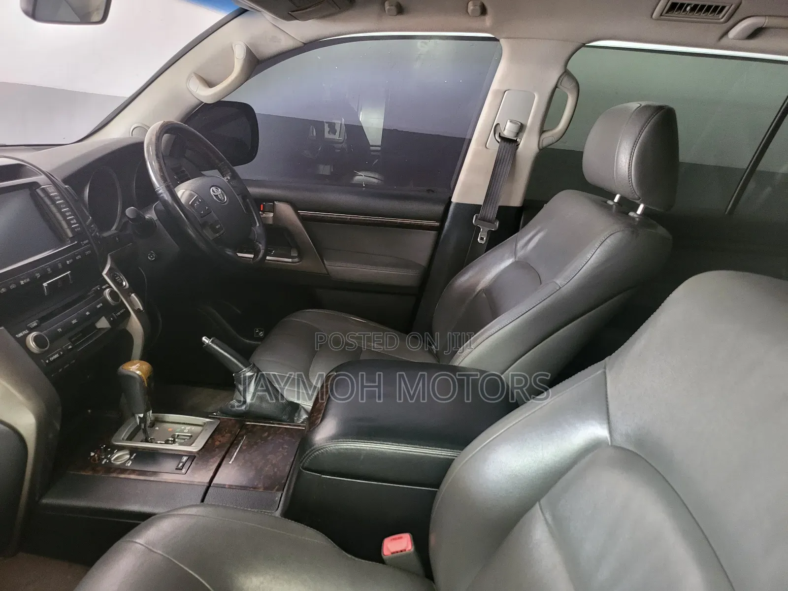 Toyota Land Cruiser 2010 Black