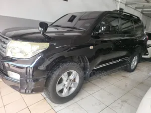 Toyota Land Cruiser 2010 Black