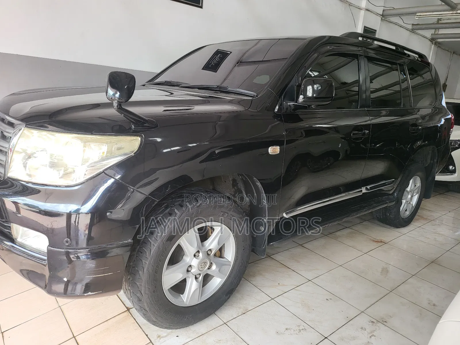 Toyota Land Cruiser 2010 Black