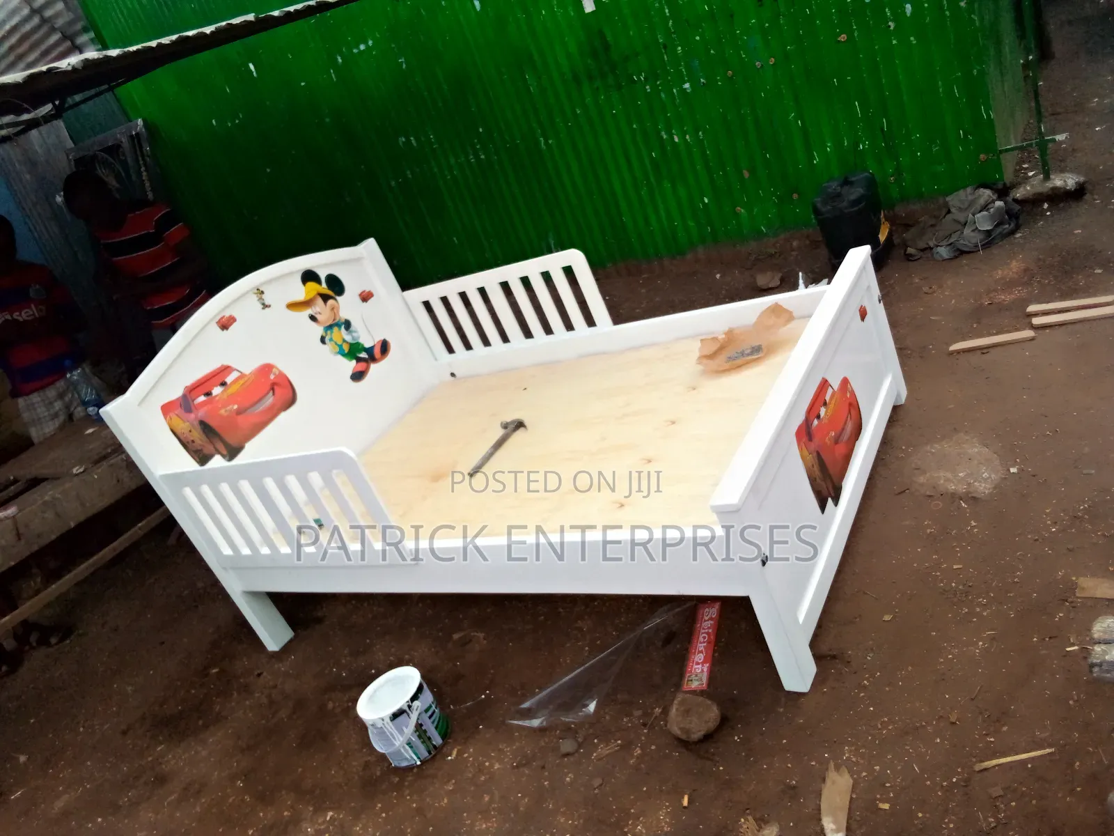 Modern Toddler Bed 4 by 6 Fitts