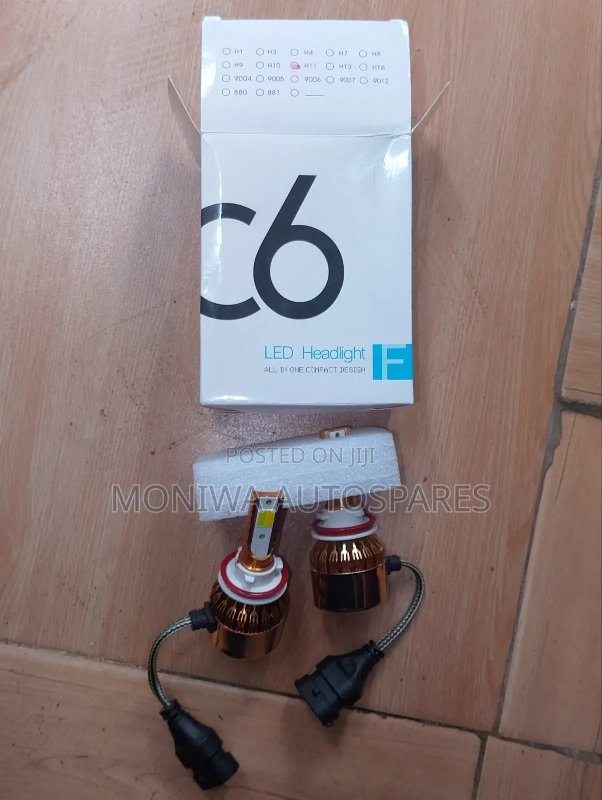 Fog Light and Head Light Bulbs With Two Different Colours