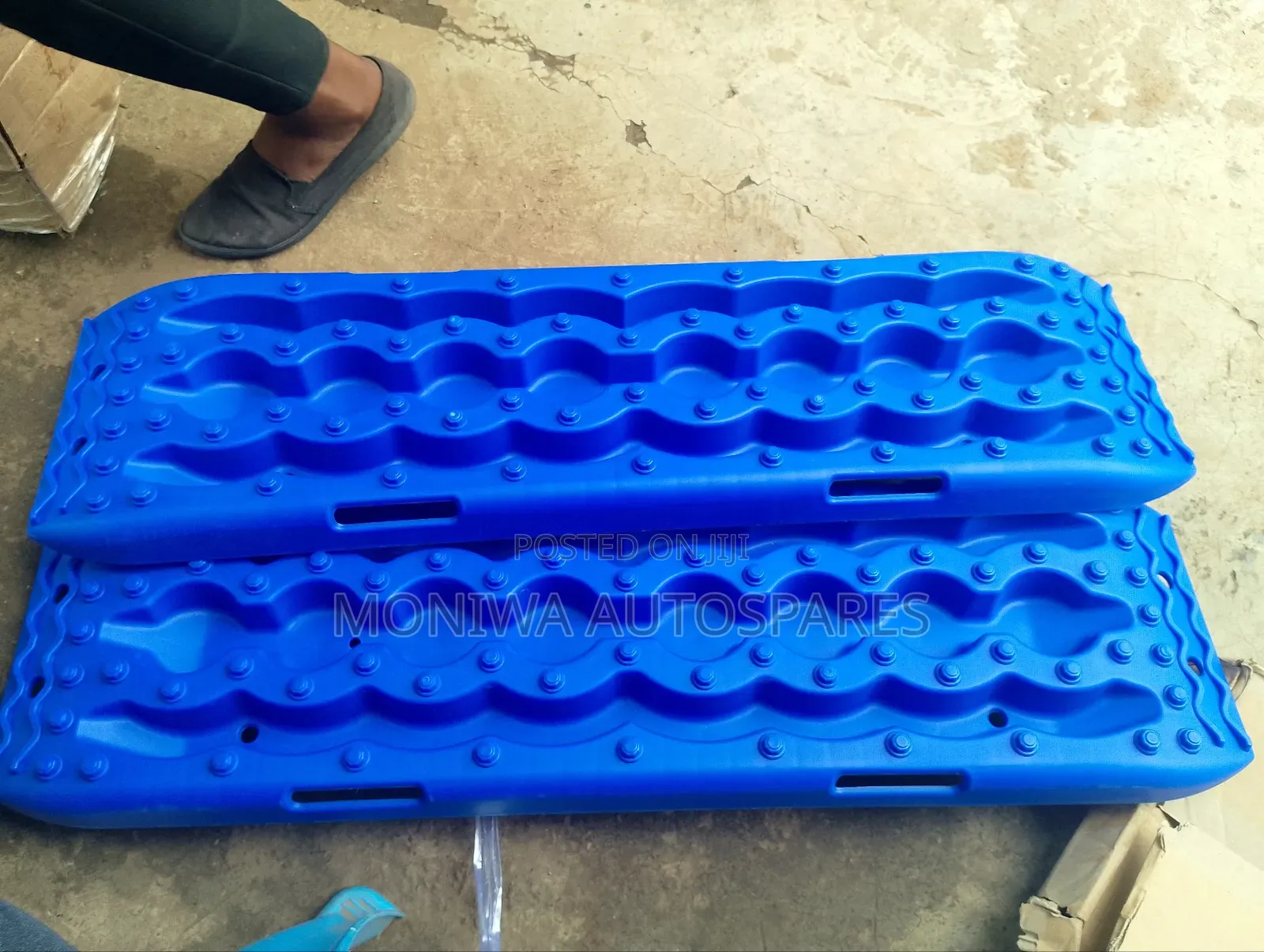 Traction Board/Mud Recovery