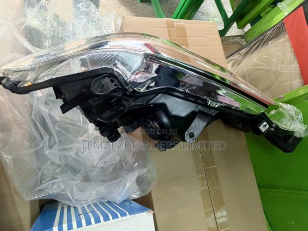 Headlights/Headlamps Toyota Fielder/Axio 2017 New Model - thumbnail 3